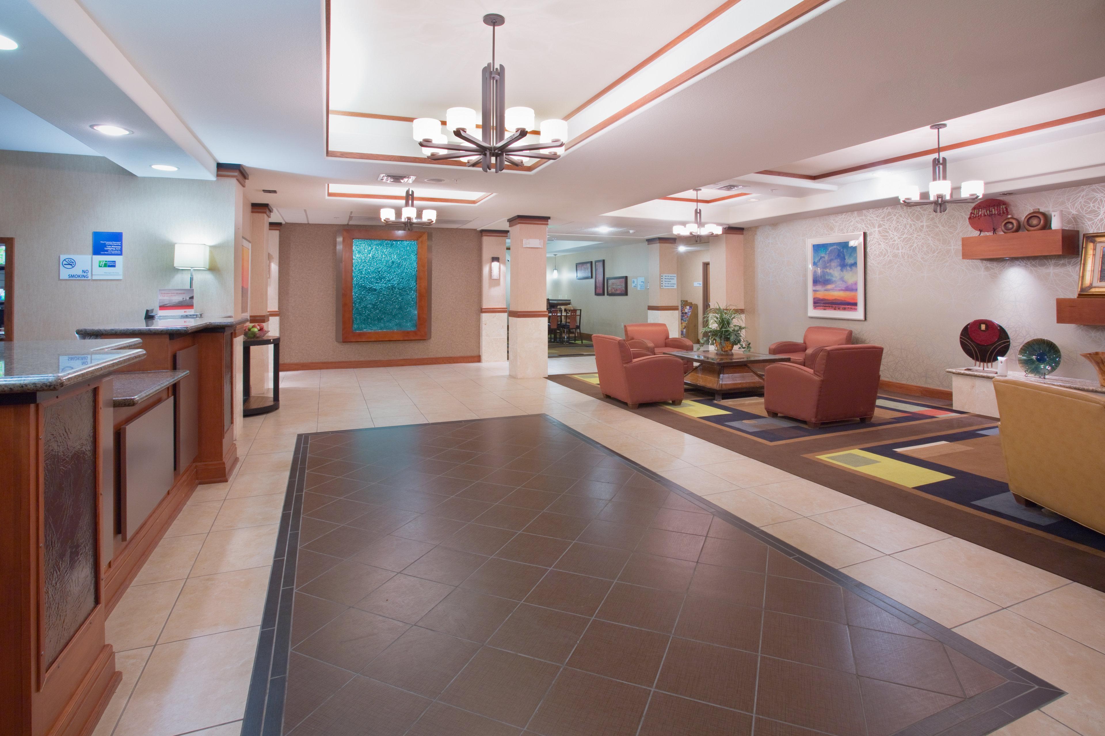 Holiday Inn Express And Suites Los Alamos Entrada Park By Ihg Exterior photo