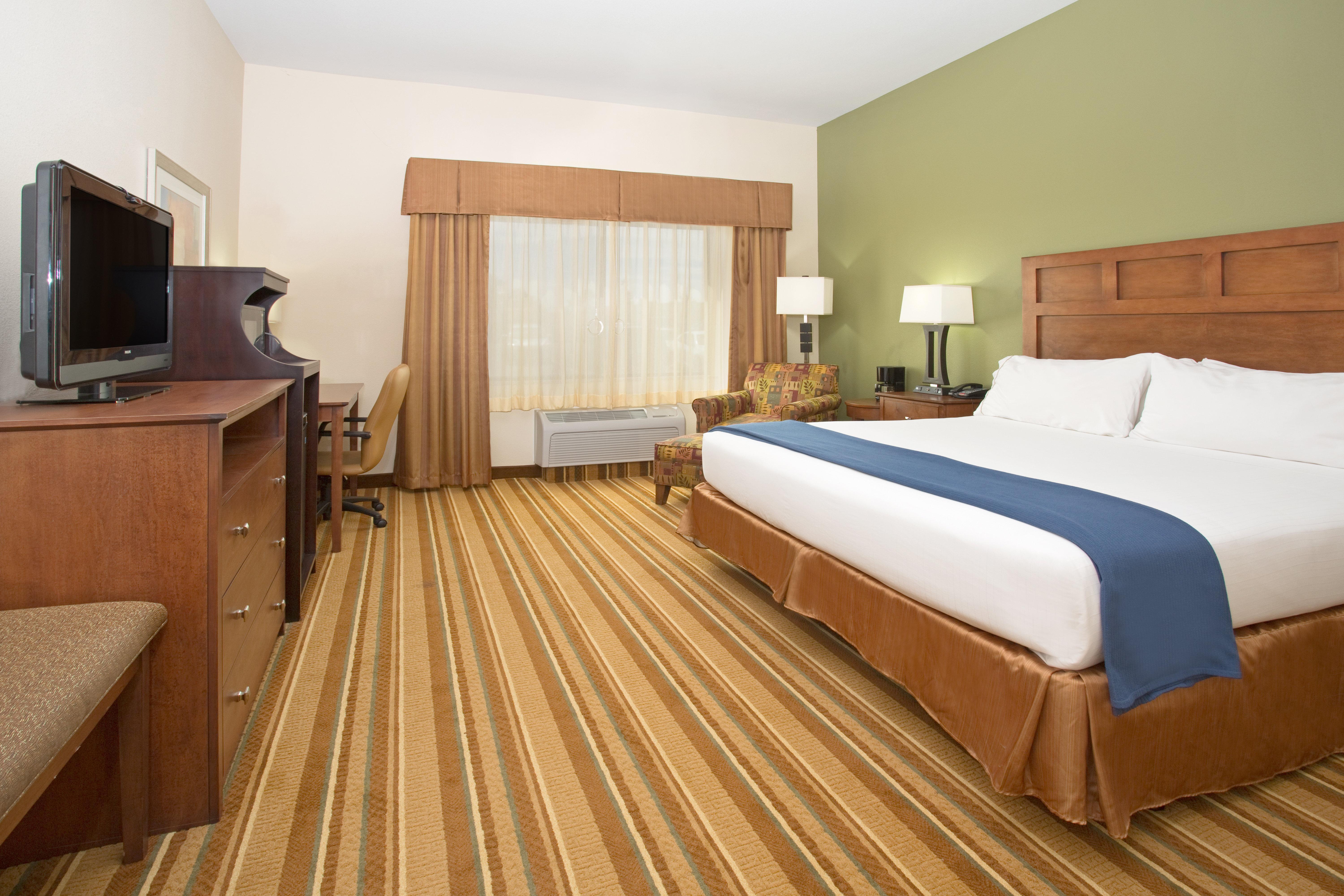 Holiday Inn Express And Suites Los Alamos Entrada Park By Ihg Exterior photo