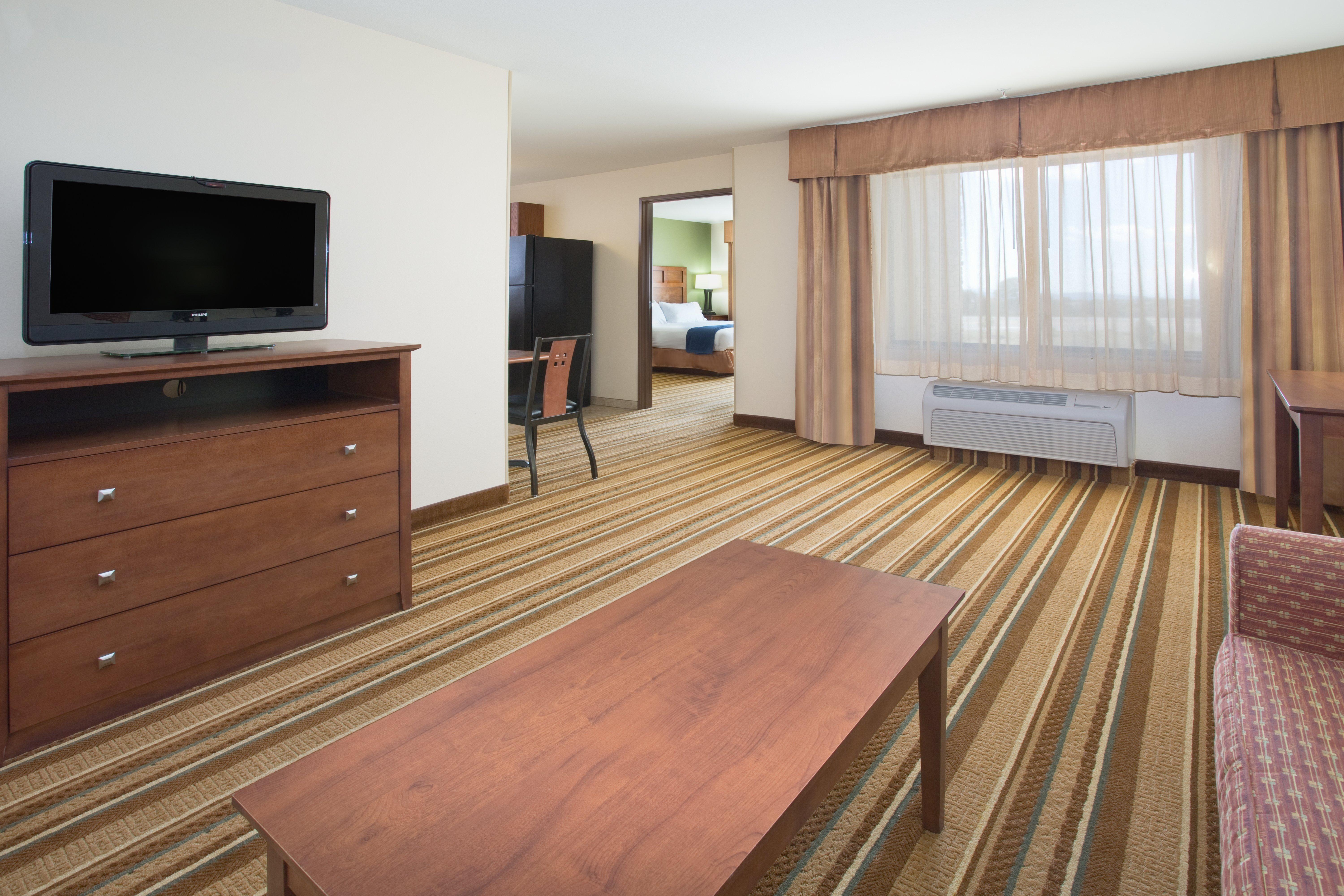 Holiday Inn Express And Suites Los Alamos Entrada Park By Ihg Exterior photo